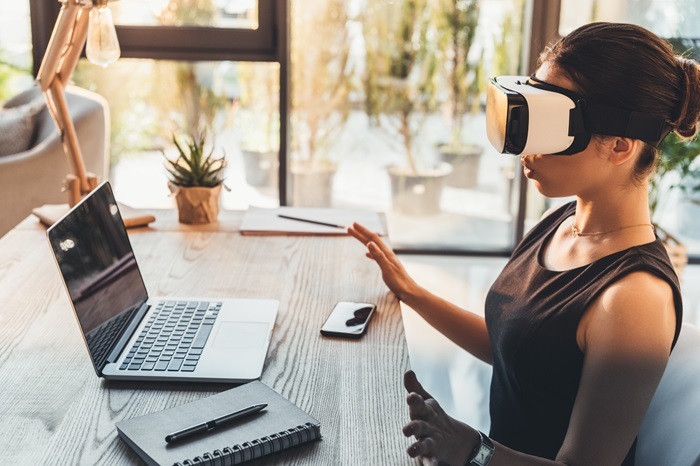 Enhancing Business Operations with Virtual Reality (VR) Technology